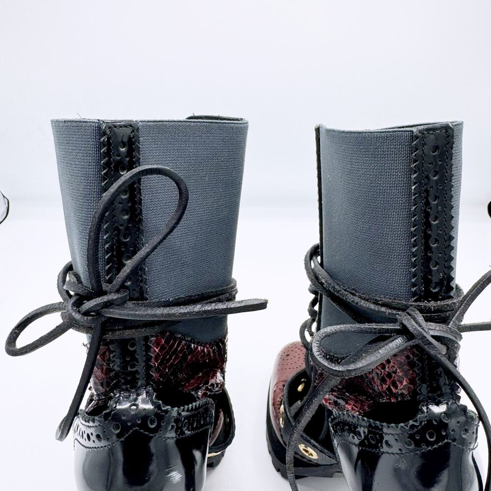 Burberry Military Westmarsh Cutout Ankle Boots in Burgundy (Size 36.5) - Picture 9 of 16